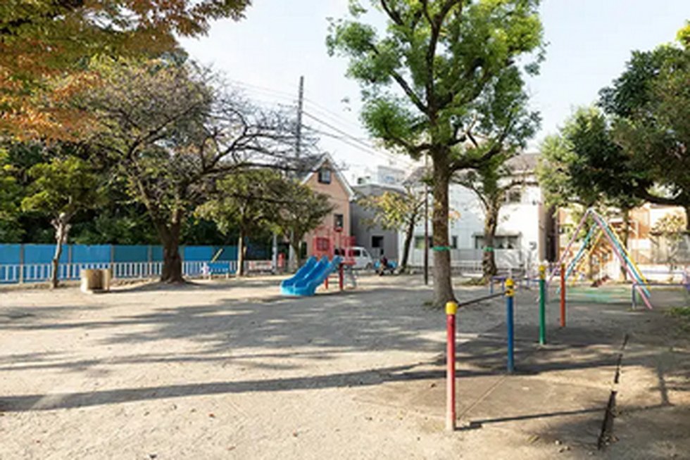西糀谷三丁目児童公園