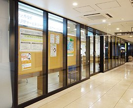 市民課所沢駅サービスコーナー
（グランエミオ所沢内）