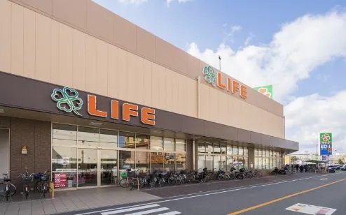 ライフ東淡路店