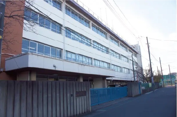 南鳩ヶ谷小学校