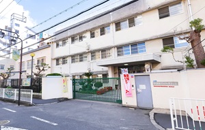 市立 八戸の里小学校