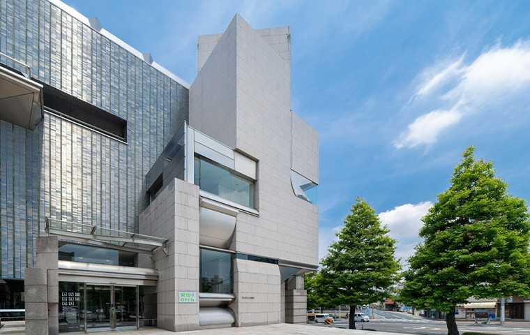岡山県立美術館