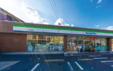 ファミリーマート 八幡三条店