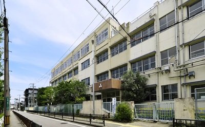 市立三国丘小学校