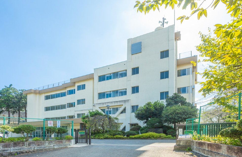 海老名中学校