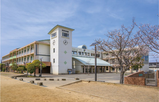 市立下郡小学校