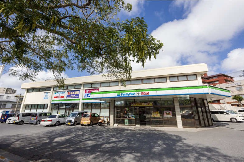ファミリーマート プラスりうぼう泉崎店