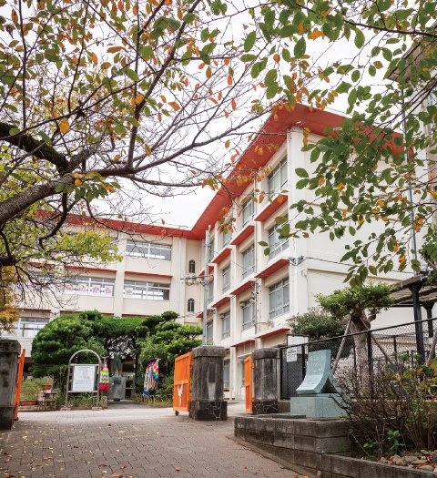 長崎市立城山小学校