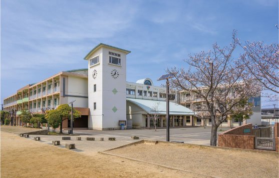 市立下郡小学校