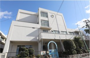 本郷小学校