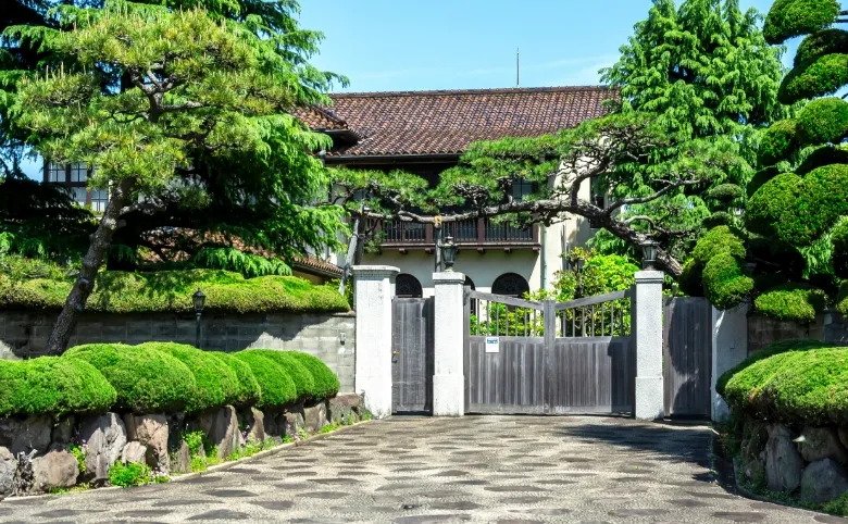 松山大学温山記念会館（旧新田長次郎邸）