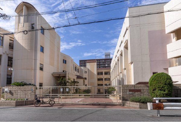 市立 中央小学校