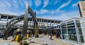 JR「浜松」駅南口