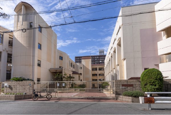 市立 中央小学校
