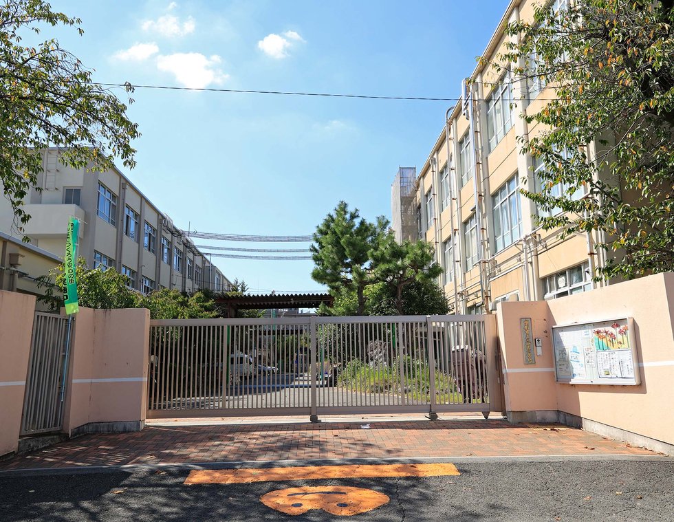 市立久世西小学校