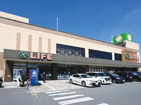 ライフ上鶴間店