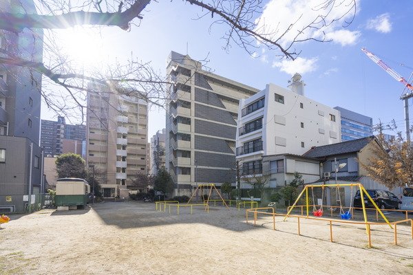 上前津東公園