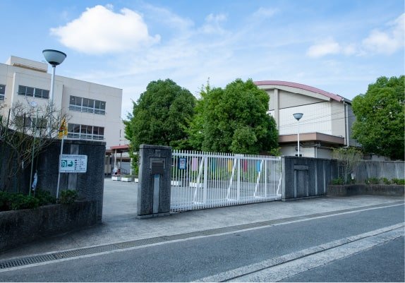 市立穂積小学校