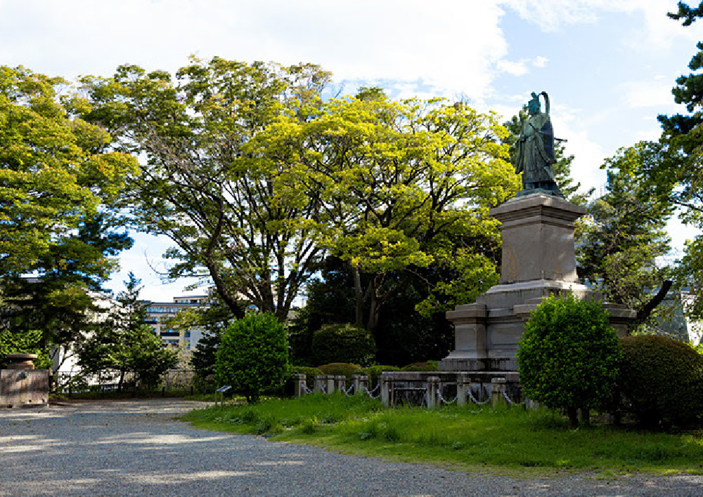掃部山公園