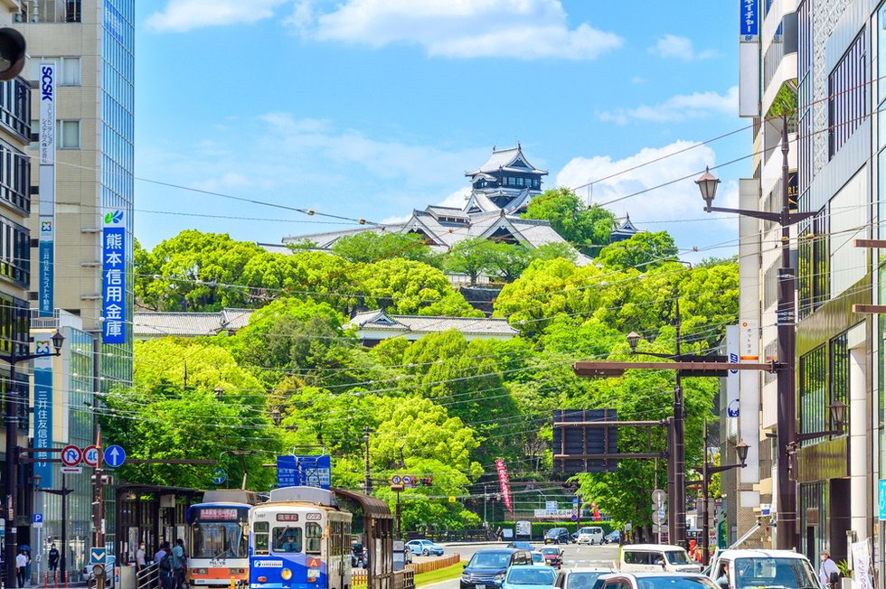 熊本城（徒歩15分・約1,160m）