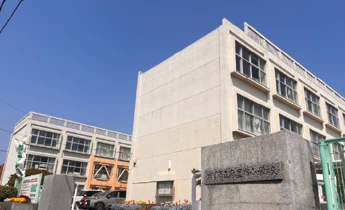 岩国市立麻里布小学校