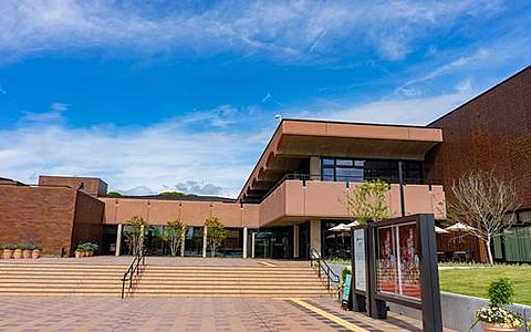 福岡市美術館