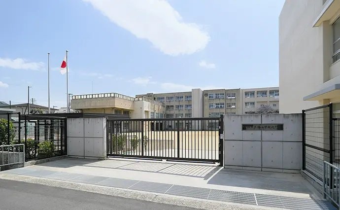 市立榎小学校