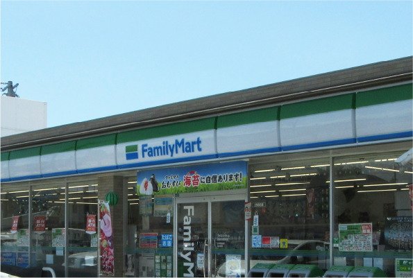 ファミリーマート西岐阜駅南店