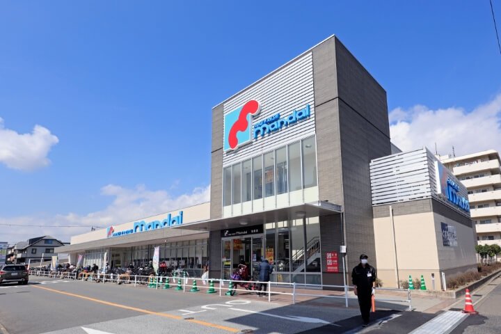 万代 魚崎店