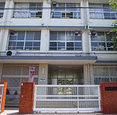大阪市立南田辺小学校