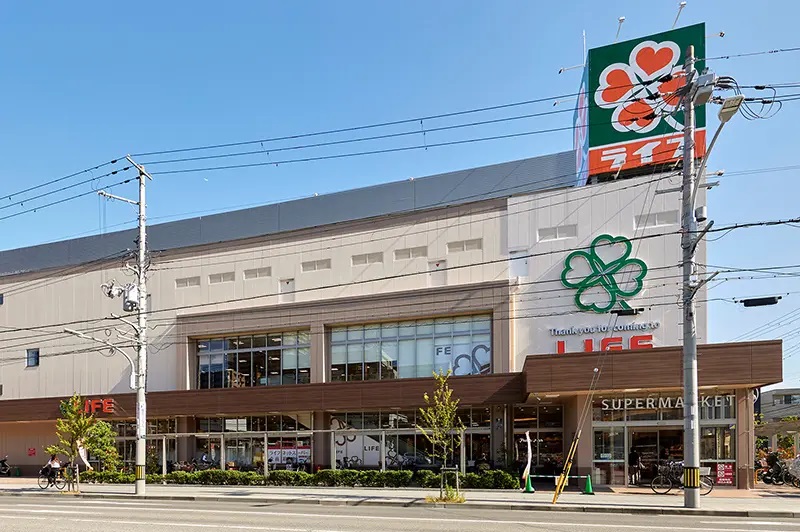 ライフ西宮北口店