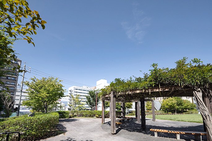 松本駅前記念公園