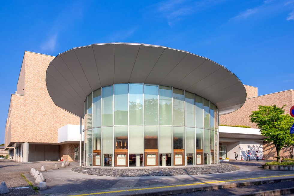 ほんぽーと 中央図書館