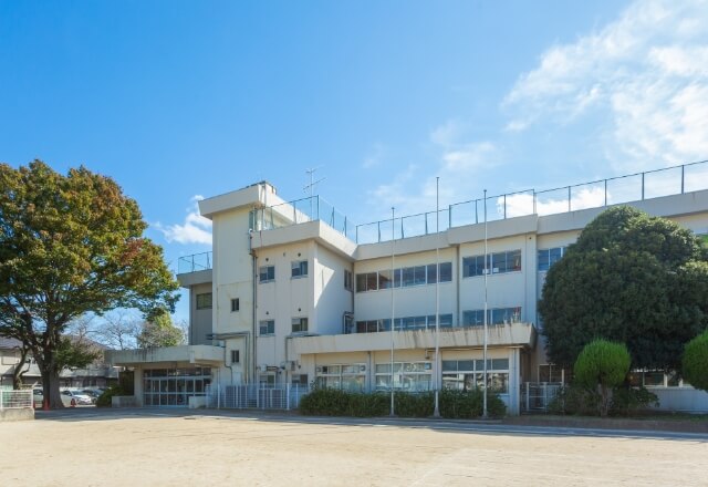 成田小学校
