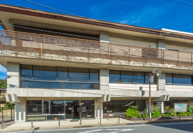 成田公民館・図書館
