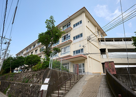 市立山里中学校〈指定学校〉