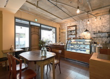 カフェのある暮らしとお菓子のお店