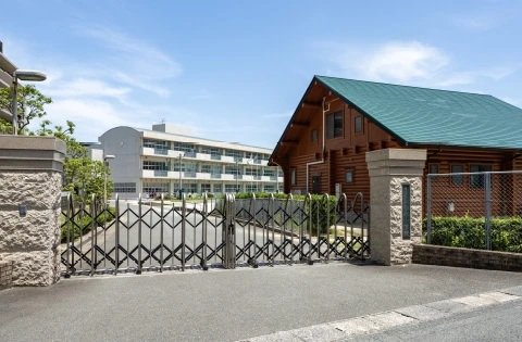 春日市立白水小学校