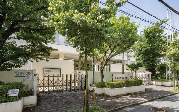 港区立本村小学校