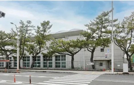 鴨池公園多目的室内運動場