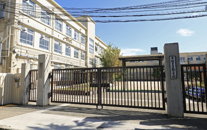 市立正親小学校
