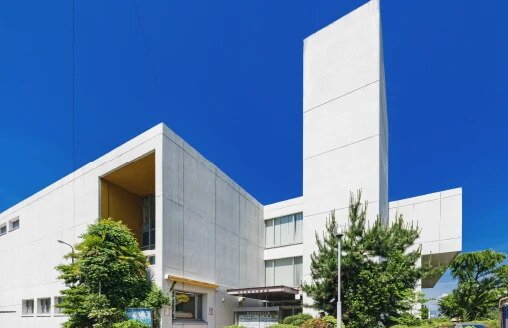 四日市市立図書館