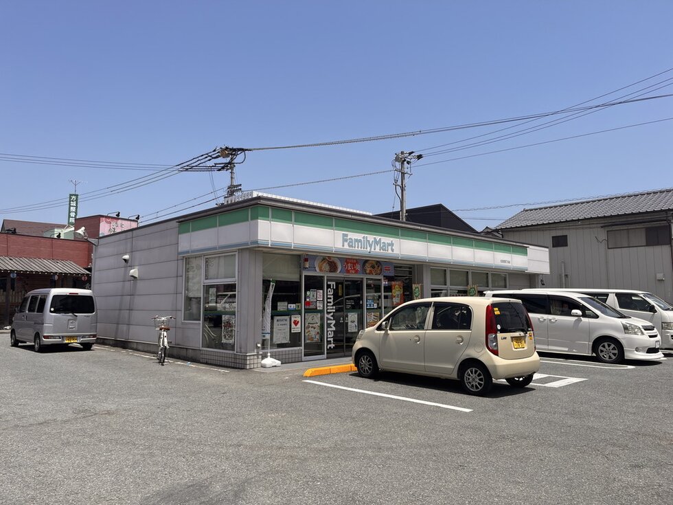 ファミリーマート北田宮四丁目店