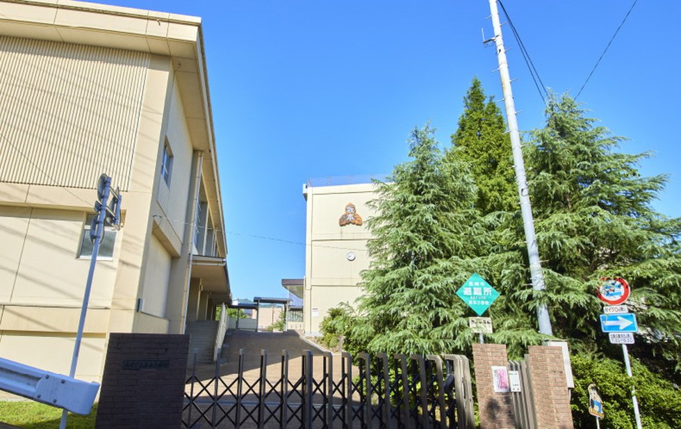 長崎市立坂本小学校