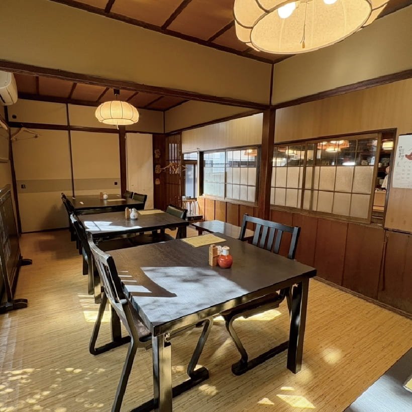 登良屋（とらや）