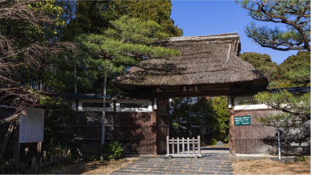 東山荘
