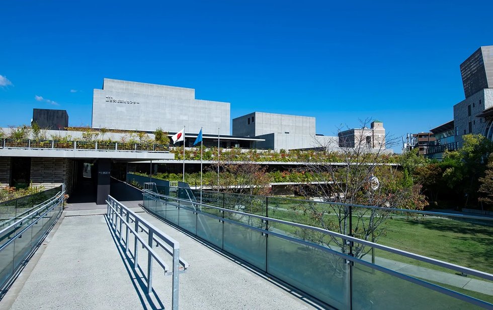枚方市総合文化芸術センター本館