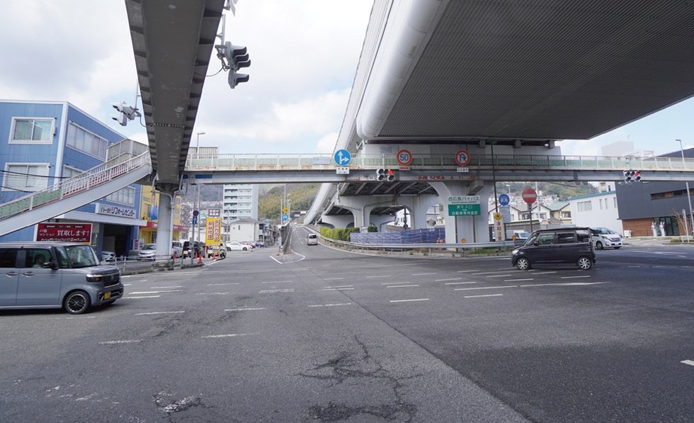 西広島バイパス庚午ランプ（下り入口）