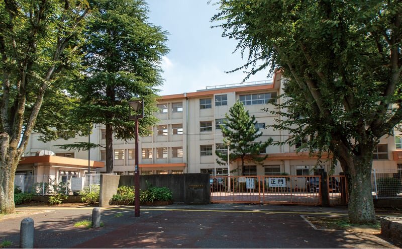 弥生小学校