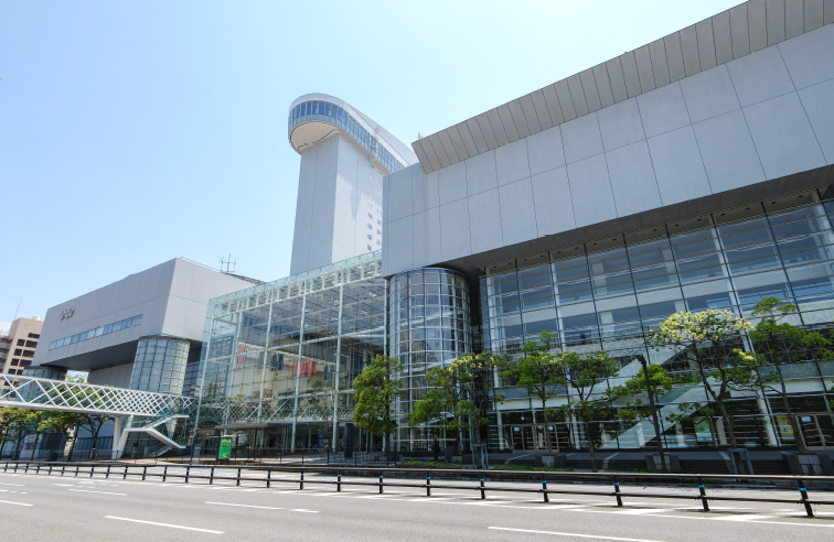iichiko総合文化センター